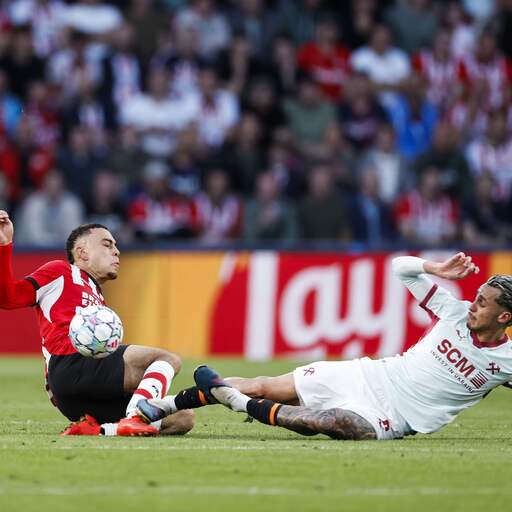 Illustratie bij: Video | Shakhtar scoort tegen PSV na harde sliding op Dest in CL