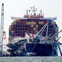 Zeven weken na instorten brug Baltimore zit bemanning nog op het schip