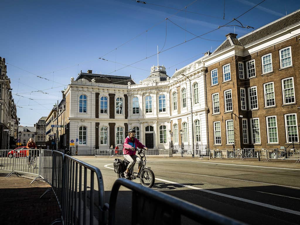 Noodbevel in Den Haag: boeren willen met trekkers orde verstoren op Prinsjesdag