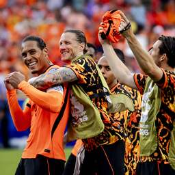 Oranje pakt groepswinst met zege op Tunesië en vervolgt WK tegen Marokko