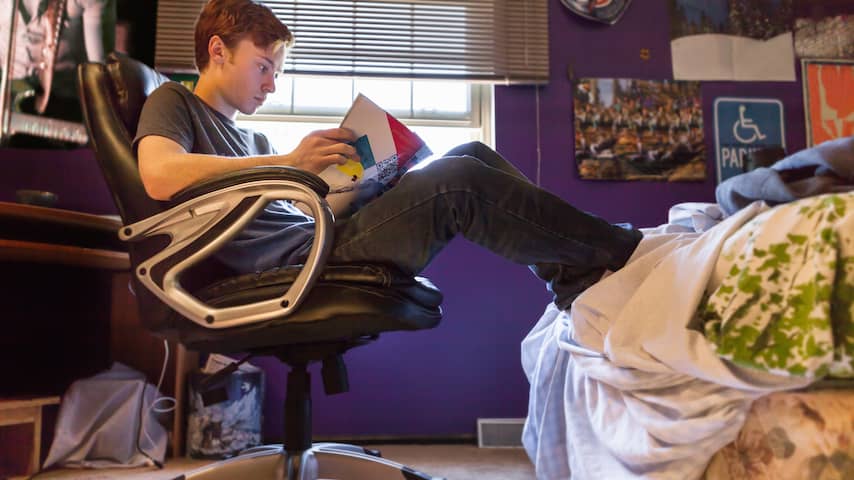 Foto bij Nederlandse tieners lezen nóg slechter: 4 op de 10 halen minimumniveau niet
