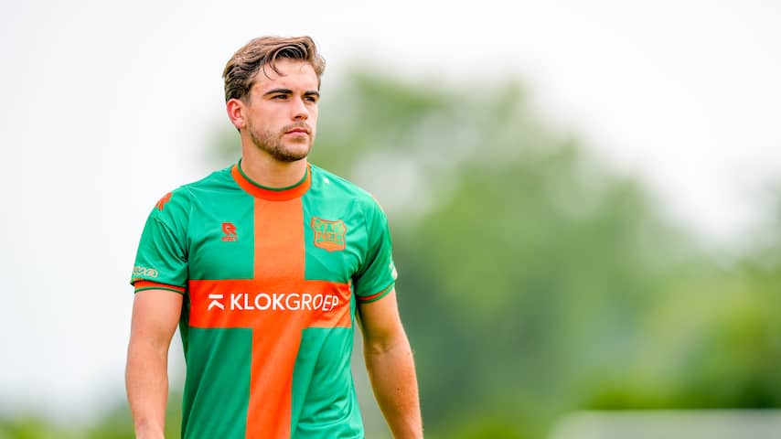 Van Rooij FC Twente neemt rechtsback Van Rooij over van NEC: 'Hij is een echte ...