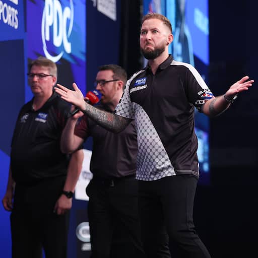 Illustratie bij: Darter Danny Noppert wijt kansloze nederlaag aan krakend podium en ADHD