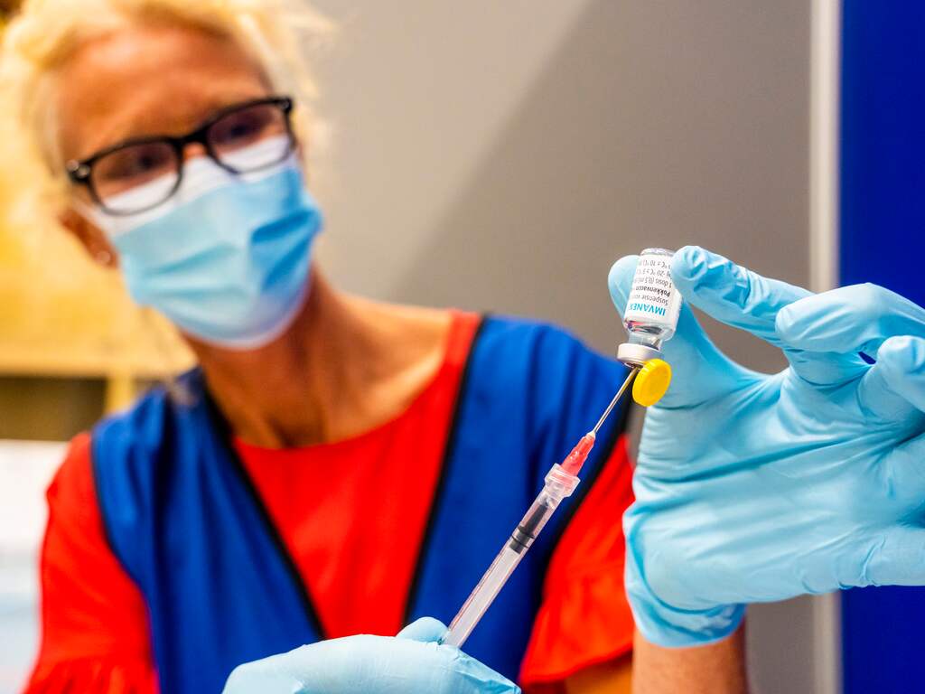 Bijna tweeduizend mensen preventief gevaccineerd tegen apenpokkenvirus