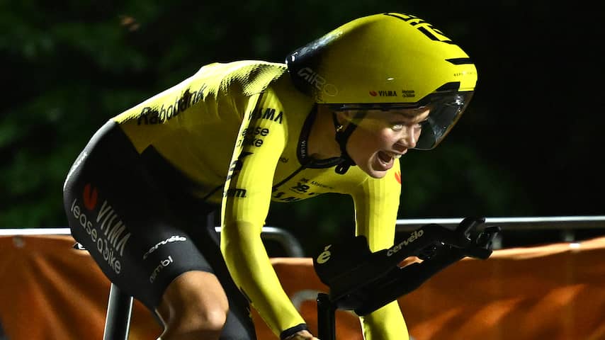 Lieke Nooijen wint bijzondere proloog Eneco Tour, net geen zege Wessel Mouris