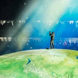Enkele tientallen demonstranten bij concert Ye in Arnhem, twee aanhoudingen