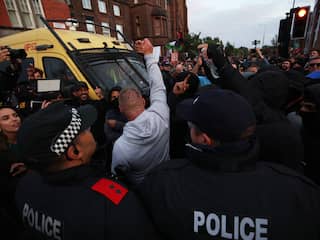 Twaalfjarige jongen en moeder veroordeeld voor rol bij rellen in Manchester
