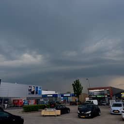 Code geel uitgebreid naar hele land, onweersbuien trekken over noordwesten
