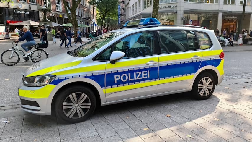 Duitser (84) rijdt zijn vrouw dood tijdens achteruit inparkeren