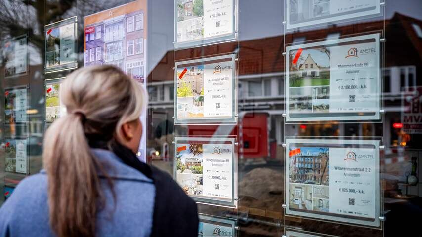 Foto bij Minister wil register voor makelaars verplichten om misstanden te voorkomen