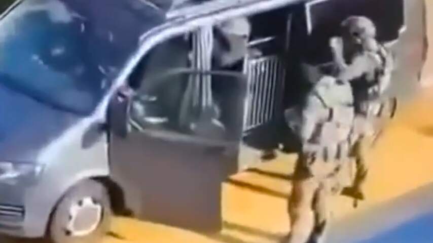 Eerste beelden van gewapende agenten bij hogeschool in Kortrijk