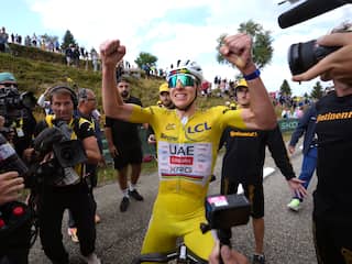 Pogacar dankt vriendin na nieuwe ritzege in Tour: 'Urska gaf me een boost'