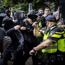 Politie haalt pro-Palestijnse demonstranten ook weg uit Amsterdams stadhuis
