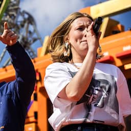 Lotje-makers verrast met Diamanten Award in RTL Tonight