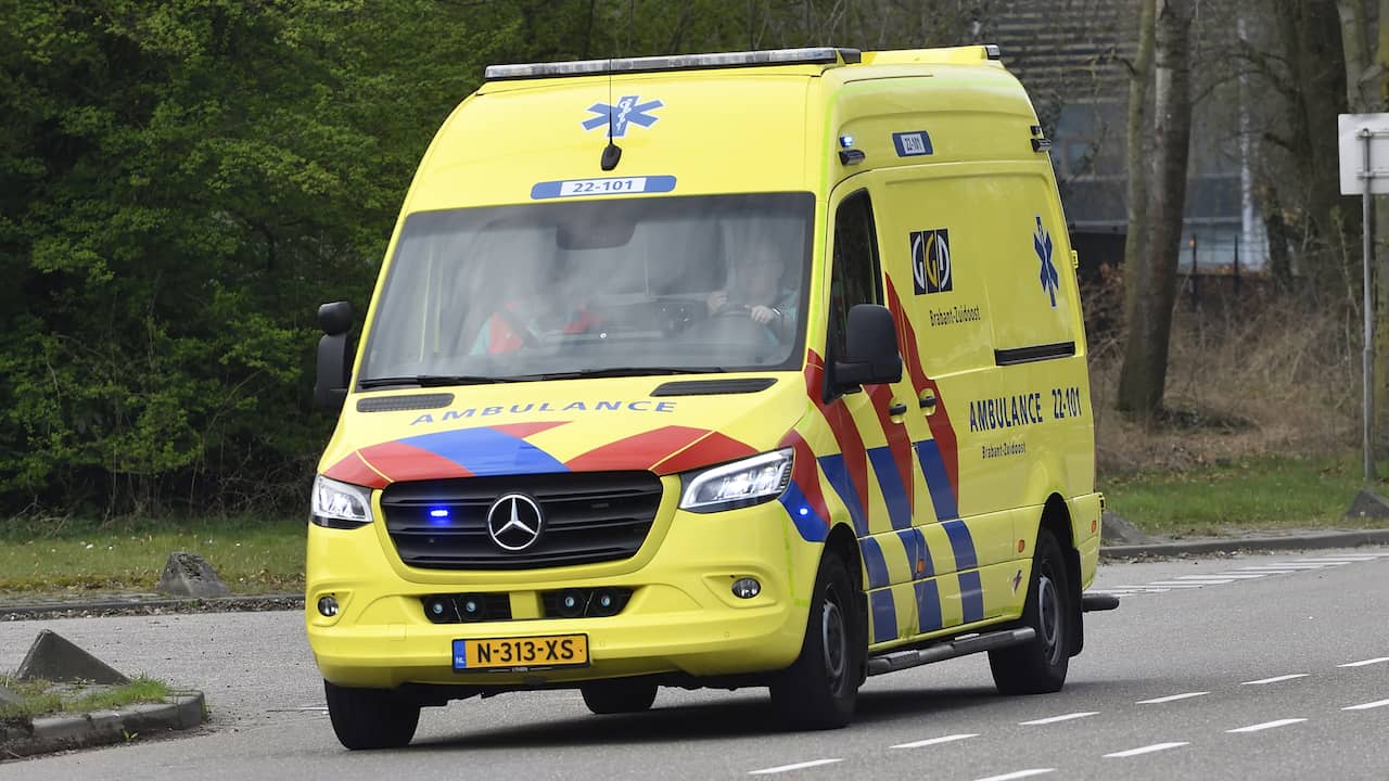 Bijrijder (22) overleden door motorongeluk, bestuurder was mogelijk onder invloed