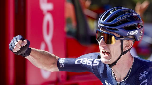 Dunbar passeert koploper in slotkilometer en wint Vuelta-etappe