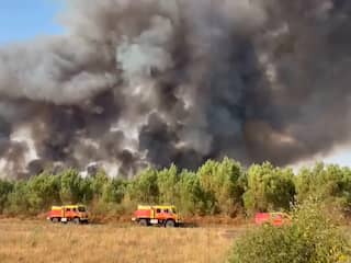 Franse brandweer gaat nog altijd bosbranden bij Bordeaux te lijf