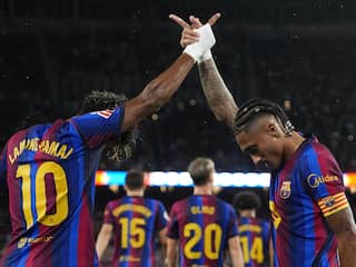 FC Barcelona wint in duel met drie penalty's en blijft foutloos in La Liga