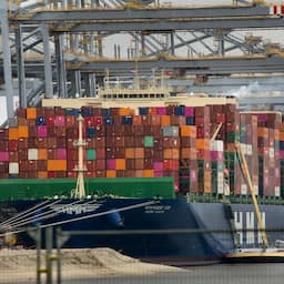 Rotterdamse haven komt mogelijk stil te liggen door staking sjorders