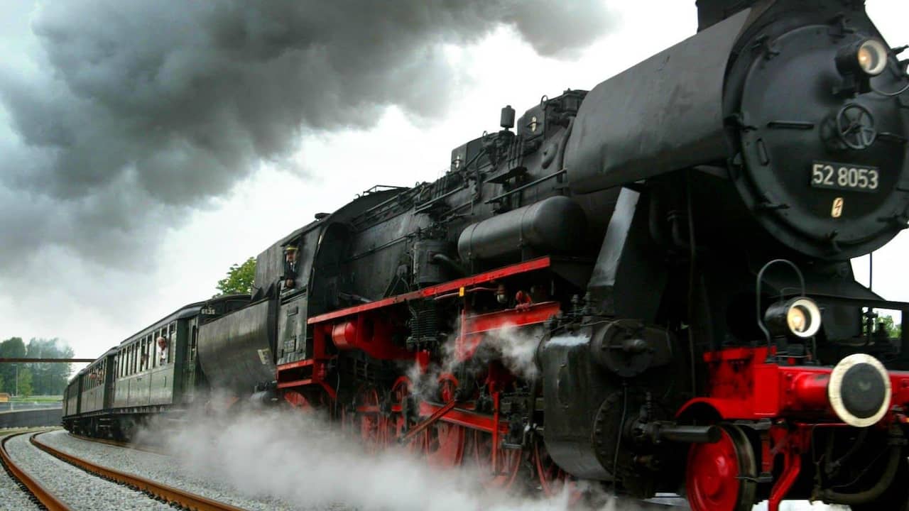 Stoomlocomotief Sandra viert 100ste verjaardag en zoekt naamgenoten