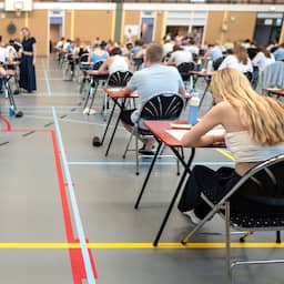 Eindexamen in Gronings dorp afgebroken na brandalarm door scheikundeproef