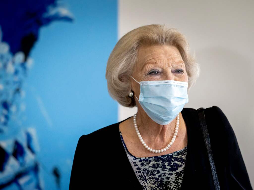 Prinses Beatrix is hersteld van coronabesmetting en verlaat zelfisolatie
