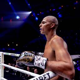 Rigters wint op knock-out van Ben Saddik na indrukwekkende trap in Ahoy