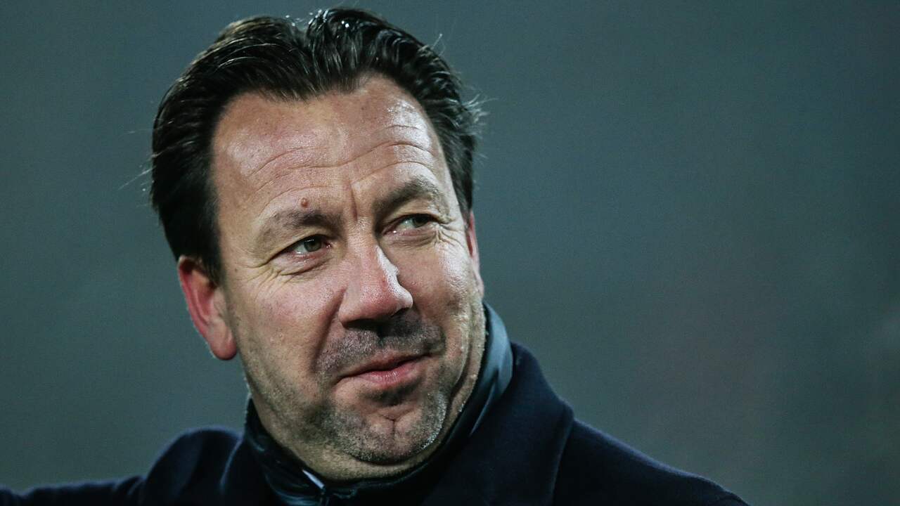 Van Gastel leidt eerste training Feyenoord na vertrek trainer Stam