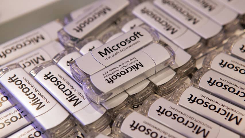 Microsoft biedt Windows 10 aan op usb-stick in plaats van dvd | Tech ...