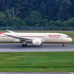 Boeing Dreamliner van Air India keert om vanwege mogelijk technisch probleem