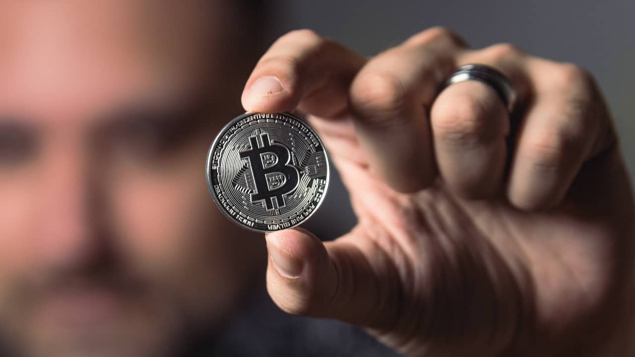 Cryptomunten bitcoin en ether tikken nieuwe records aan | Economie | NU.nl