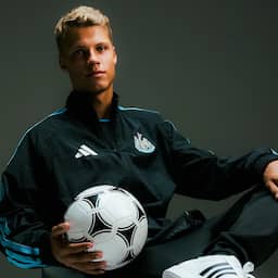 Ajax-talent Steur voor 27 miljoen euro naar Newcastle: 'Kon moeilijk nee zeggen'