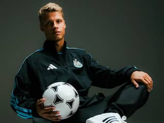 Ajax-talent Steur voor 27 miljoen euro naar Newcastle: 'Kon moeilijk nee zeggen'