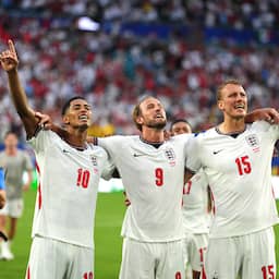 Wonderwall stijgt dankzij WK na dertig jaar weer naar tweede plek in Britse hitlijst