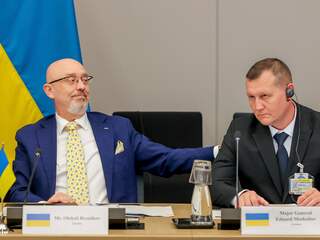 NAVO zamelt wapens in voor Oekraïne, Nederland stuurt luchtafweerraketten