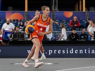 3x3-basketbalsters plaatsen zich in thriller voor halve finales WK