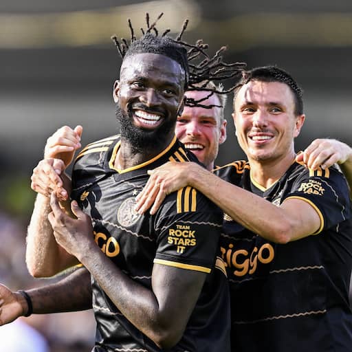Live Eredivisie | Ajax viert zege bij Telstar, Cambuur en Twente sluiten weekend af