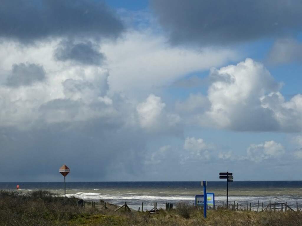 Daarmee komt dit jaar in de top drie van koudste eerste pinksterdagen sinds 1901.