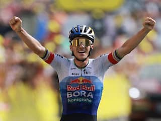 Evenepoel troeft Pogacar en Del Toro af in loodzware bergrit Tour de France