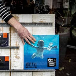 Nirvana wint opnieuw zaak over blote baby op albumhoes Nevermind