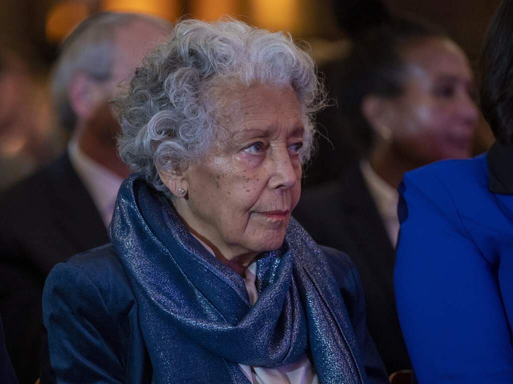 Dochter van Surinaamse verzetsheld Anton de Kom op 93-jarige leeftijd overleden