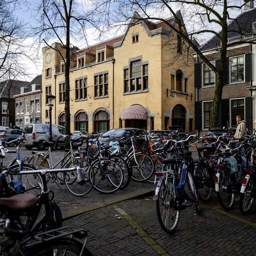 Illustratie bij: Rechtbankmedewerker blijkt familie van slachtoffer: bangalijstzaak verplaatst