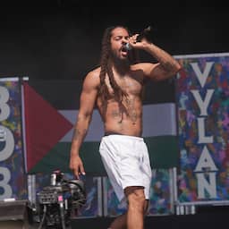 BBC betreurt niet stoppen Glastonbury-livestream van omstreden show Bob Vylan