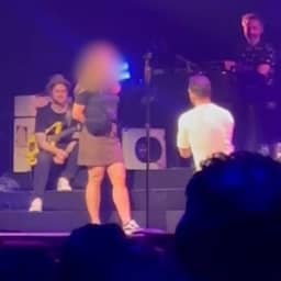 Video | Vrouw weigert aanzoek tijdens concert Miss Montreal: 'Er is veel gebeurd'