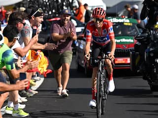 Live Vuelta | Mas verdedigt leiderstrui in bergetappe, bekijk hier de tijdsverschillen
