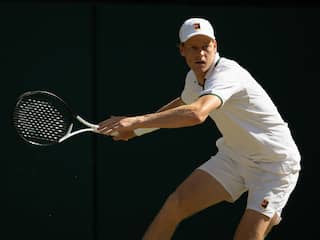 Mondiale nummer één Sinner meldt zich af voor US Open vanwege knieblessure
