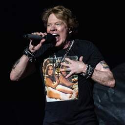 Axl Rose en voormalig Penthouse-model schikken in misbruikzaak