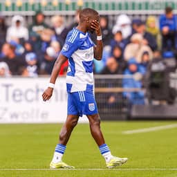 Live Eredivisie | Monteiro krijgt binnen twee minuten rode kaart in IJsselderby