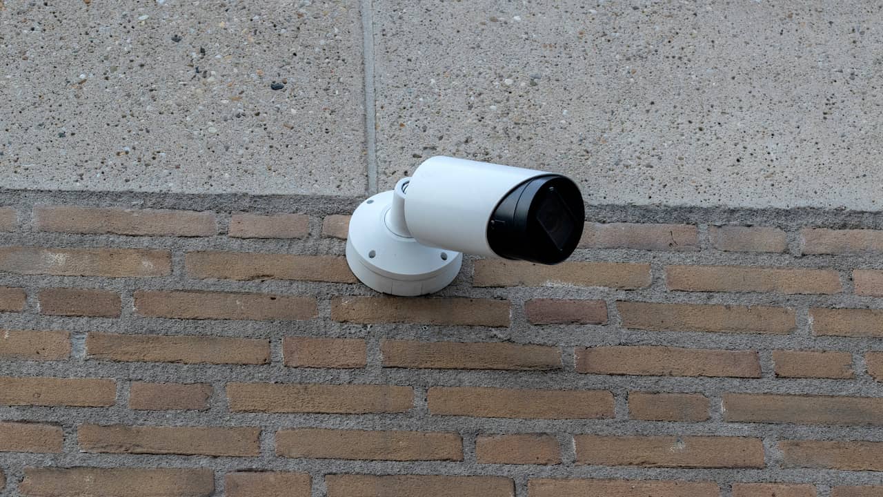 Politie plaatst camera's in IJsselmonde na achtervolgingen en aanranding