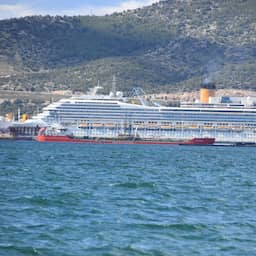 Politiemensen G7-top naar hotel na klachten over verblijf op oud cruiseschip